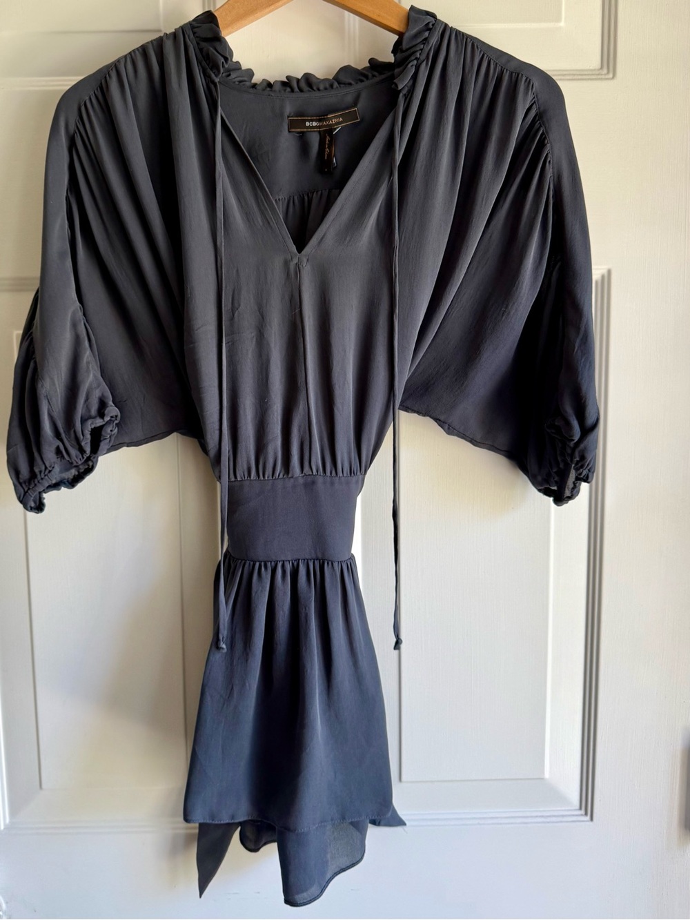 BCBGMAXAZRIA 100% Silk Boho Ruffle Tie Waist Tunic Blouse Small